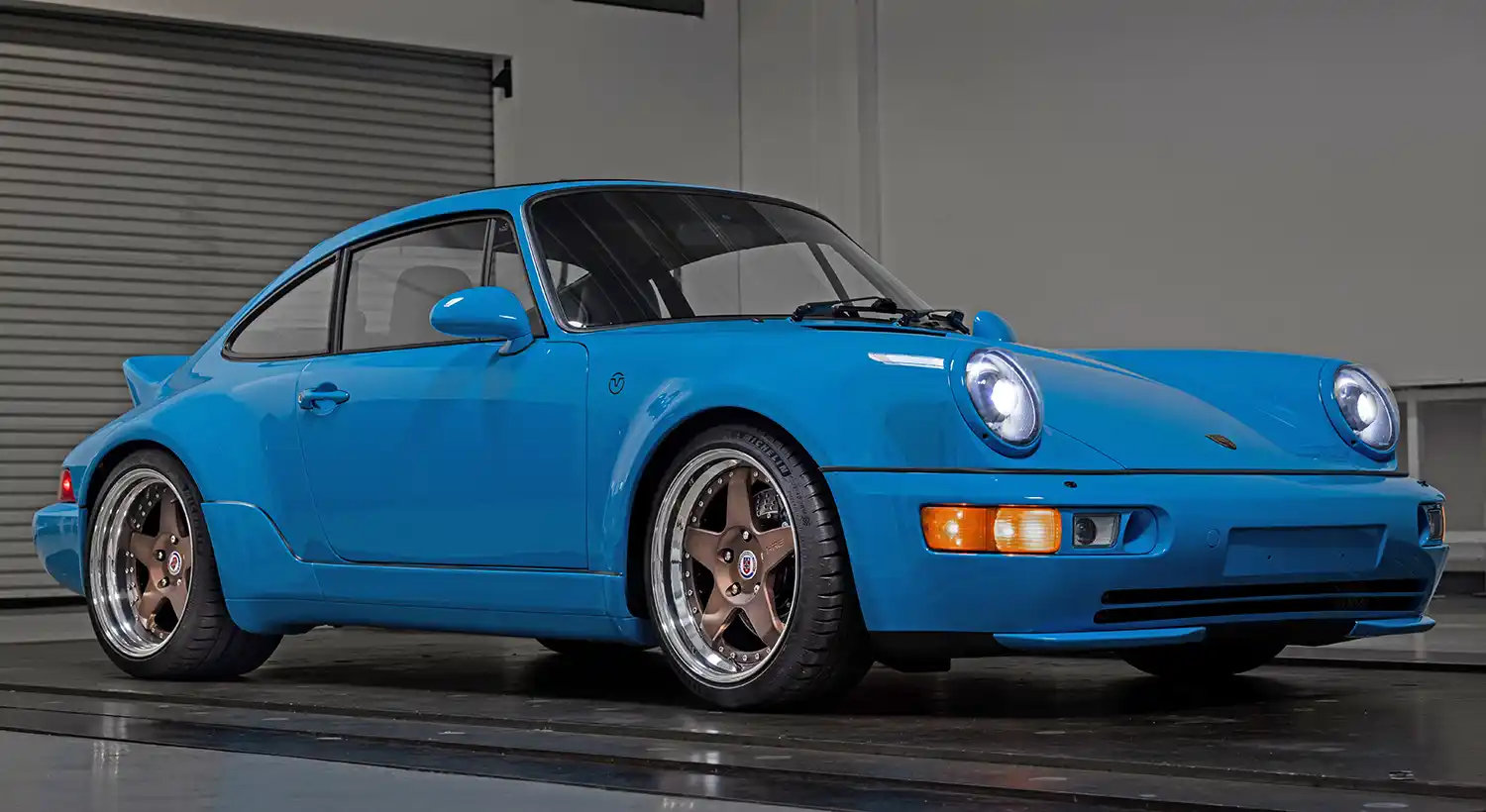 Everrati Completes Build Of Its First 911 (964) For US Market