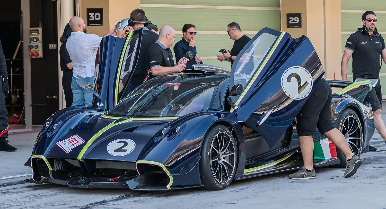 Pagani Hosts Final Arte In Pista Experience Of The Season At Yas Marina Circuit