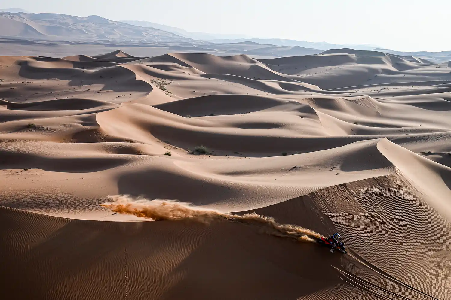 Jones and Quintero lead De Mevius after first part of Dakar Rally Marathon Stage