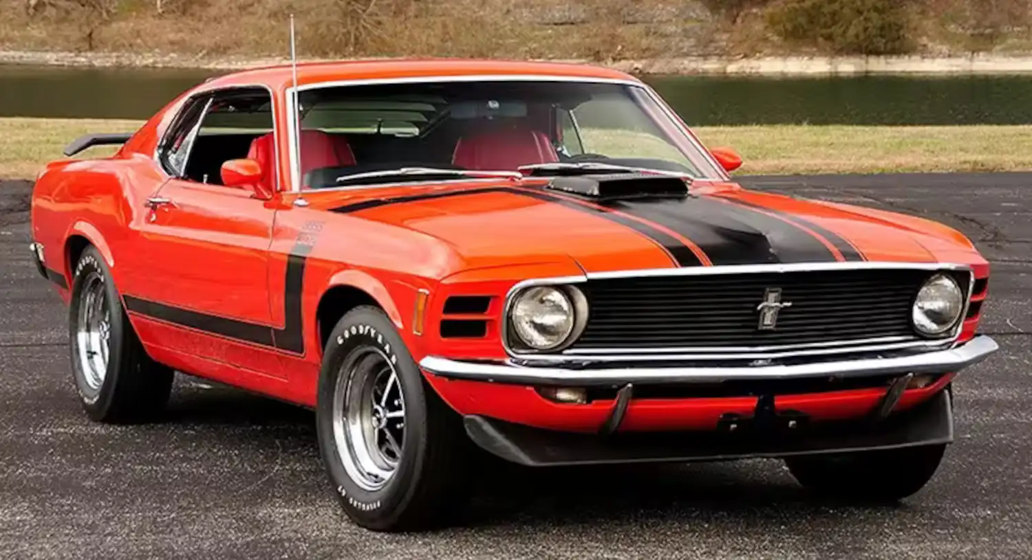 Ford Mustang gt Boss 302