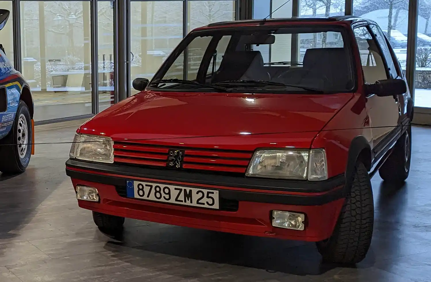 Video: The Peugeot 205 city car turns 40 - Drive