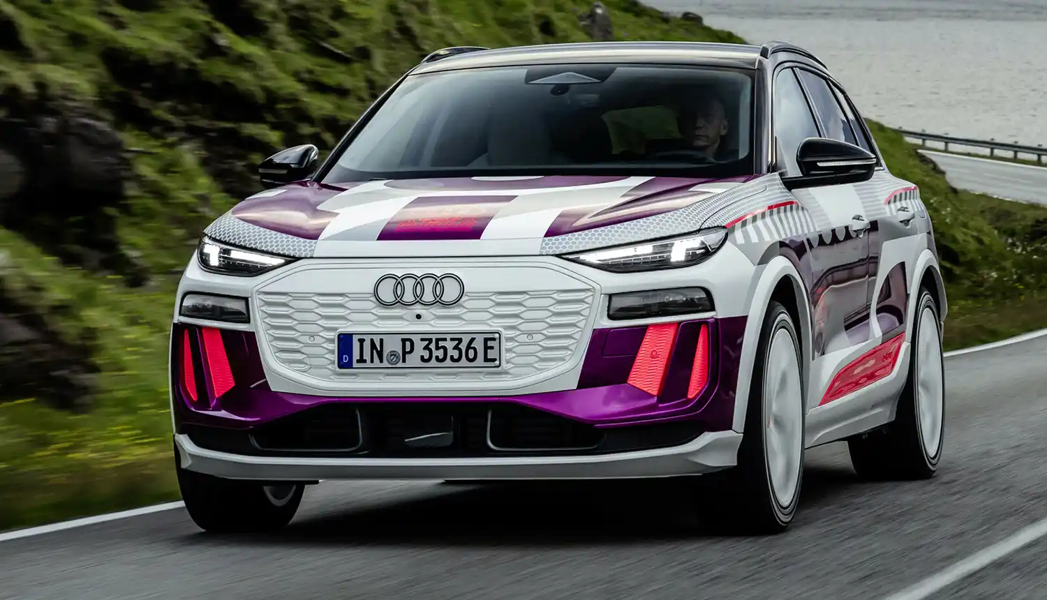 The Audi Q6 E-Tron With Second-Generation Digital OLED Technology | EN ...
