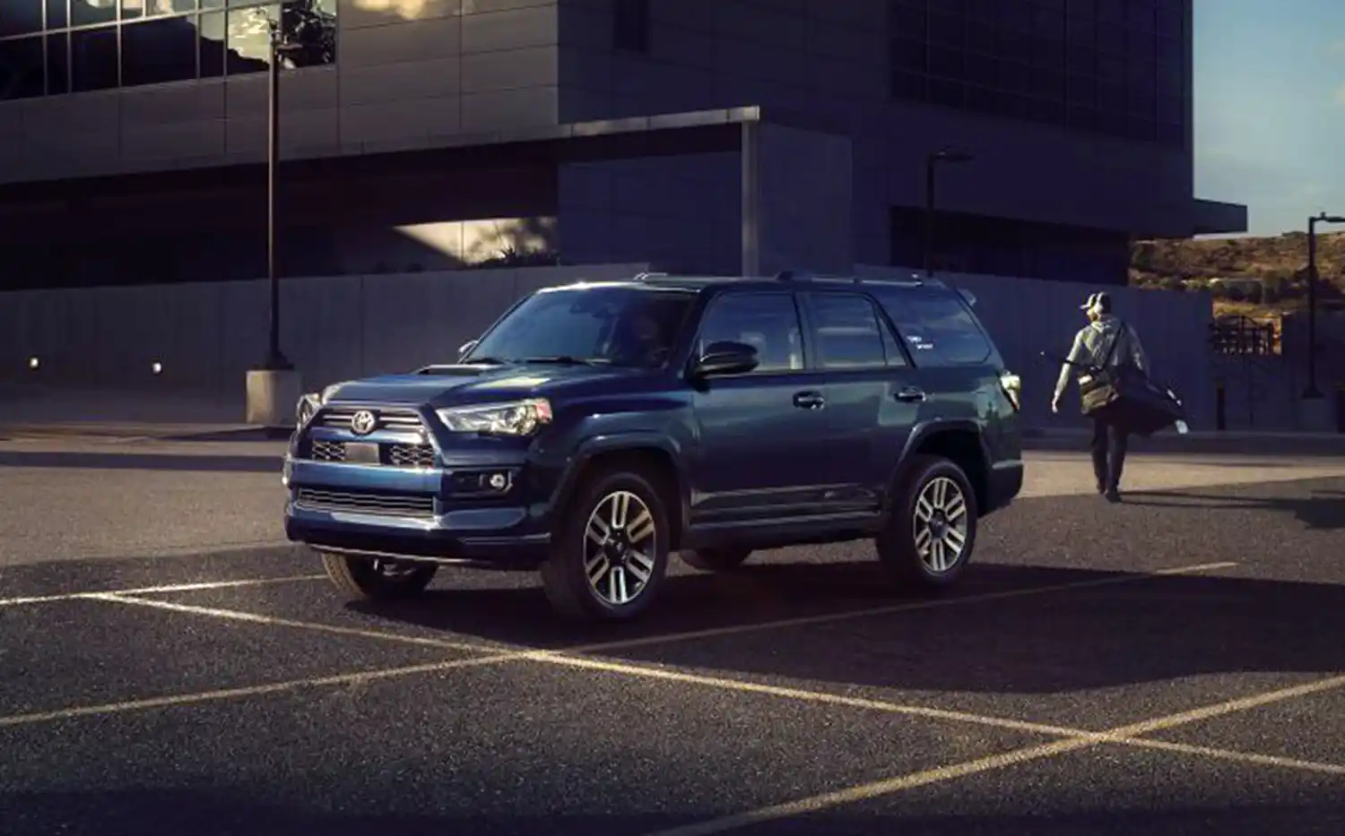 Toyota 4Runner (2025) - Rugged Capability  EN.WHEELZ.ME