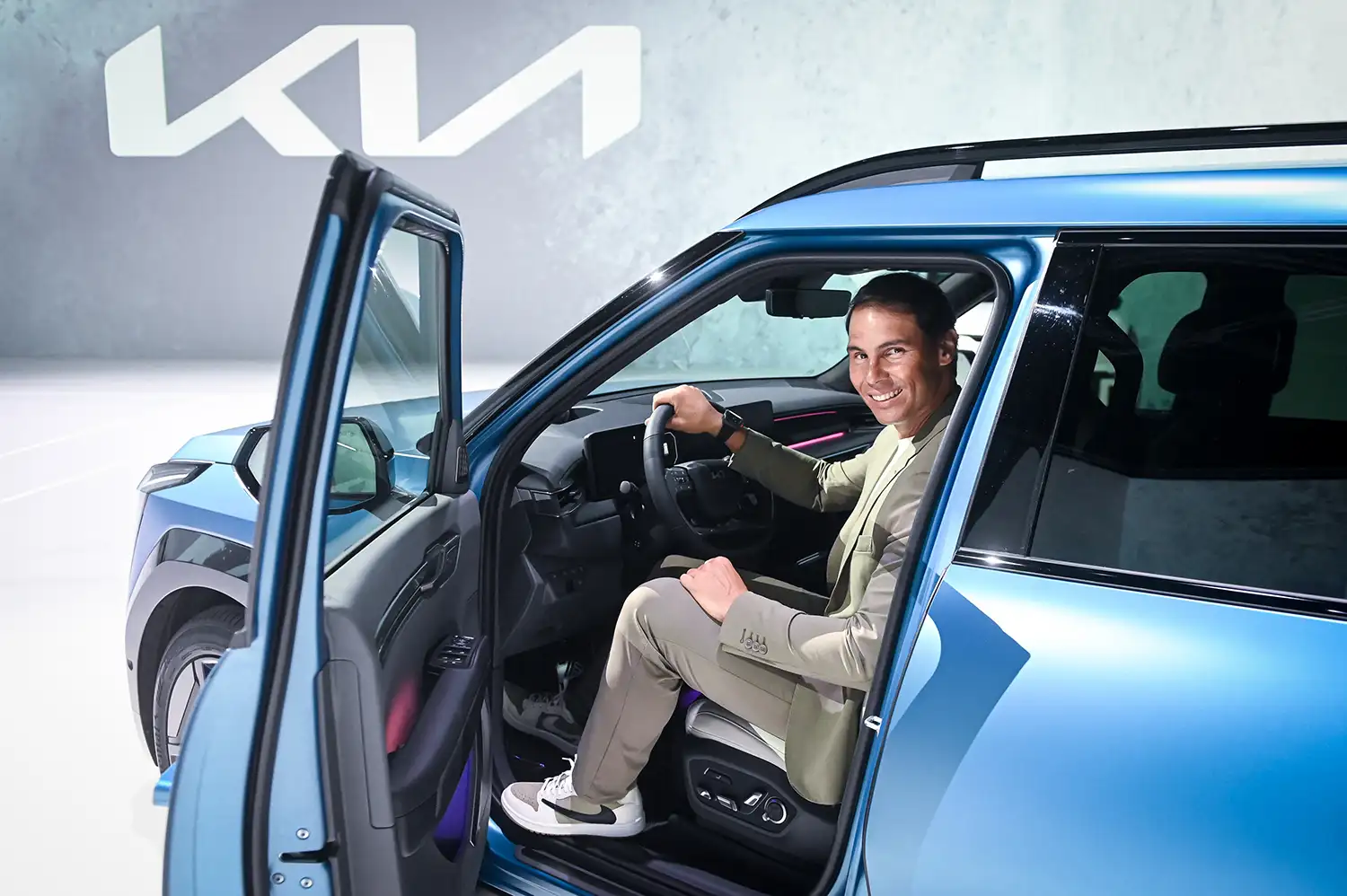 Kia presents EV9 to Rafael Nadal