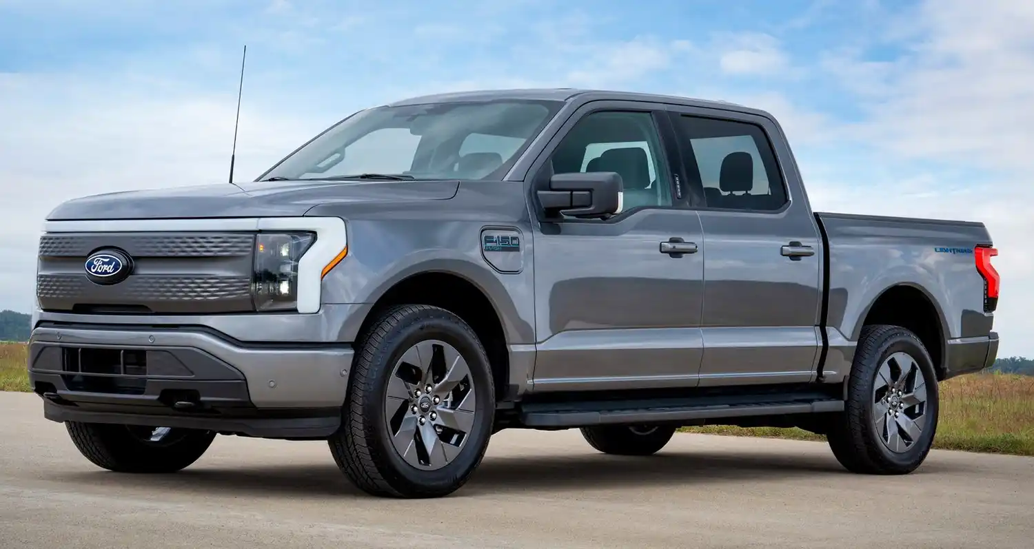 Ford F-150 Lightning Flash (2024)